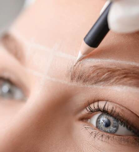 Soin bien-être Restructuration & Teinture sourcils spécifiques